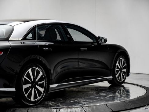 Used 2022 Lucid Air Dream Edition image 15