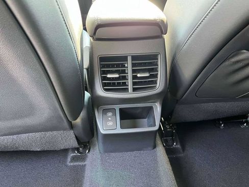 Used 2025 Kia Seltos SX AWD/4WD image 4