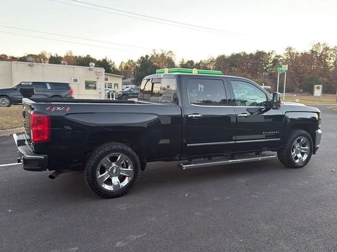 Used 2018 Chevrolet Silverado 1500 LTZ w/ LTZ Plus Package image 10