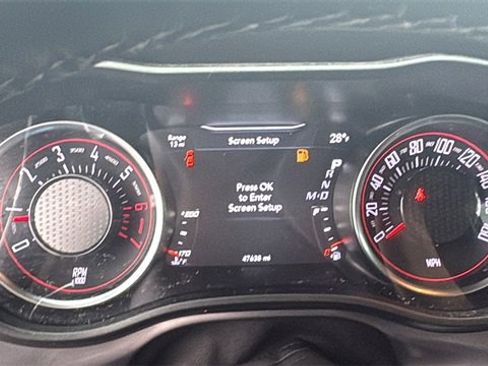 Used 2021 Dodge Challenger R/T Scat Pack w/ Scat Pack Stripe image 11