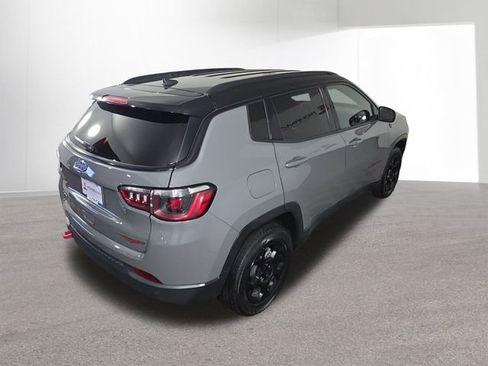 Used 2023 Jeep Compass Trailhawk image 40