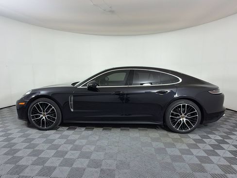 Used 2022 Porsche Panamera 4 Platinum Edition AWD/4WD image 2