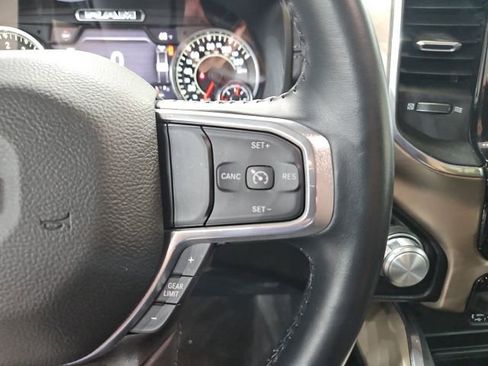 Used 2022 RAM 1500 Laramie AWD/4WD image 18