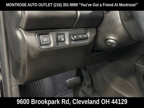Used 2023 GMC Acadia Denali w/ Black Diamond Edition AWD/4WD image 19