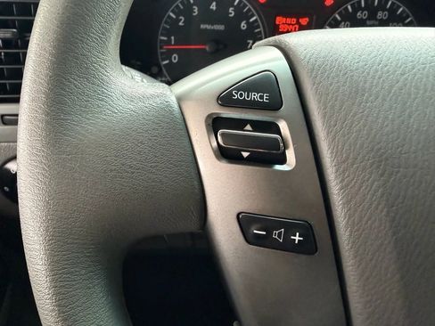 Used 2016 Nissan NV 3500 SV image 11