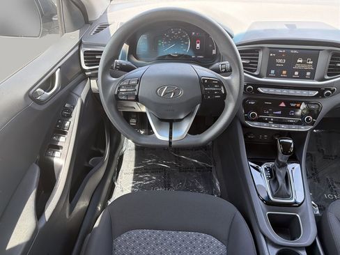 Used 2018 Hyundai Ioniq Blue FWD image 13