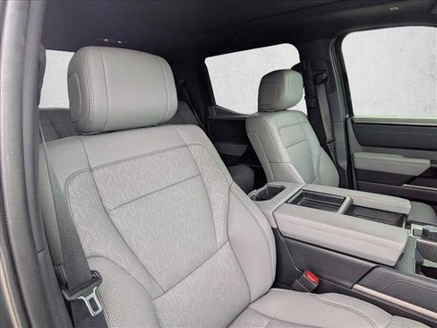 Used 2025 Toyota Tundra Limited RWD image 19