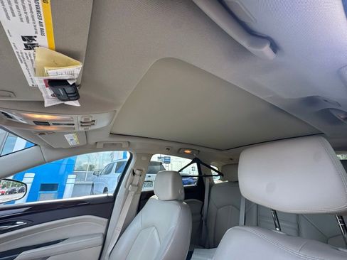 Used 2015 Cadillac SRX Luxury FWD image 9