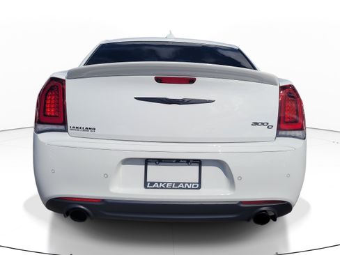 Used 2023 Chrysler 300 C RWD image 5