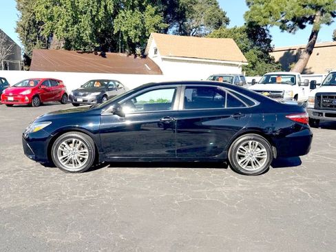 Used 2017 Toyota Camry SE image 8