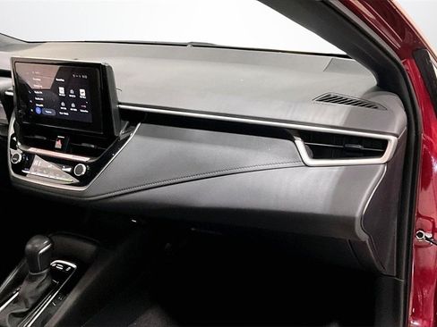 Used 2025 Toyota Corolla SE image 26