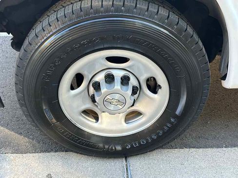 Used 2022 Chevrolet Express 2500 w/ Driver Convenience Package image 48