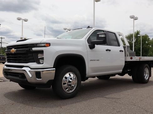 New 2026 Chevrolet Silverado 3500 W/T w/ WT Convenience Package AWD/4WD image 7