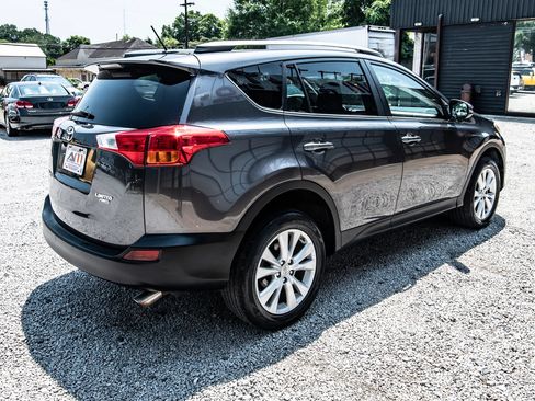 Used 2014 Toyota RAV4 Limited w/ Technology Package AWD/4WD image 10