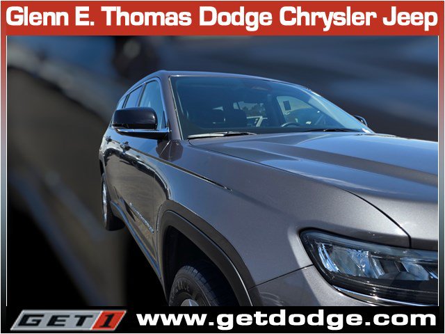 Used 2023 Jeep Grand Cherokee L Limited w/ Luxury Tech Group II AWD/4WD image 4