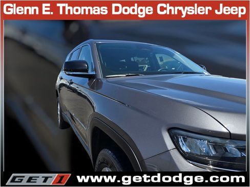 Certified 2023 Jeep Grand Cherokee L Limited w/ Luxury Tech Group II AWD/4WD image 4