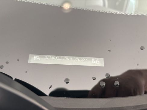 Used 2024 Chevrolet Equinox LT image 7