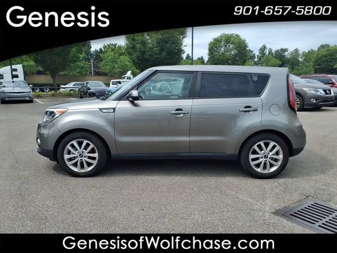 Used 2019 Kia Soul + FWD image 2