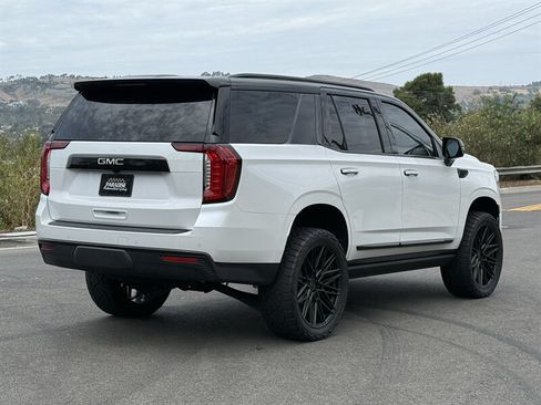 Used 2023 GMC Yukon Denali AWD/4WD image 6