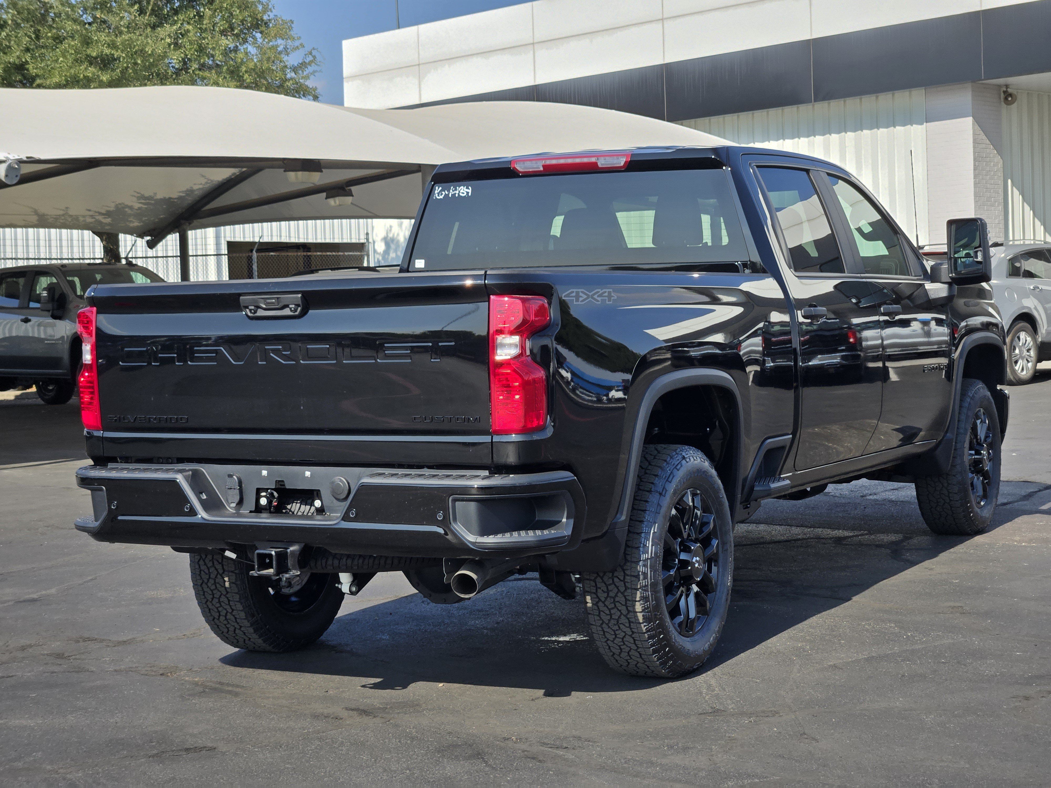 New 2026 Chevrolet Silverado 2500 Custom w/ Custom Value Package AWD/4WD image 4