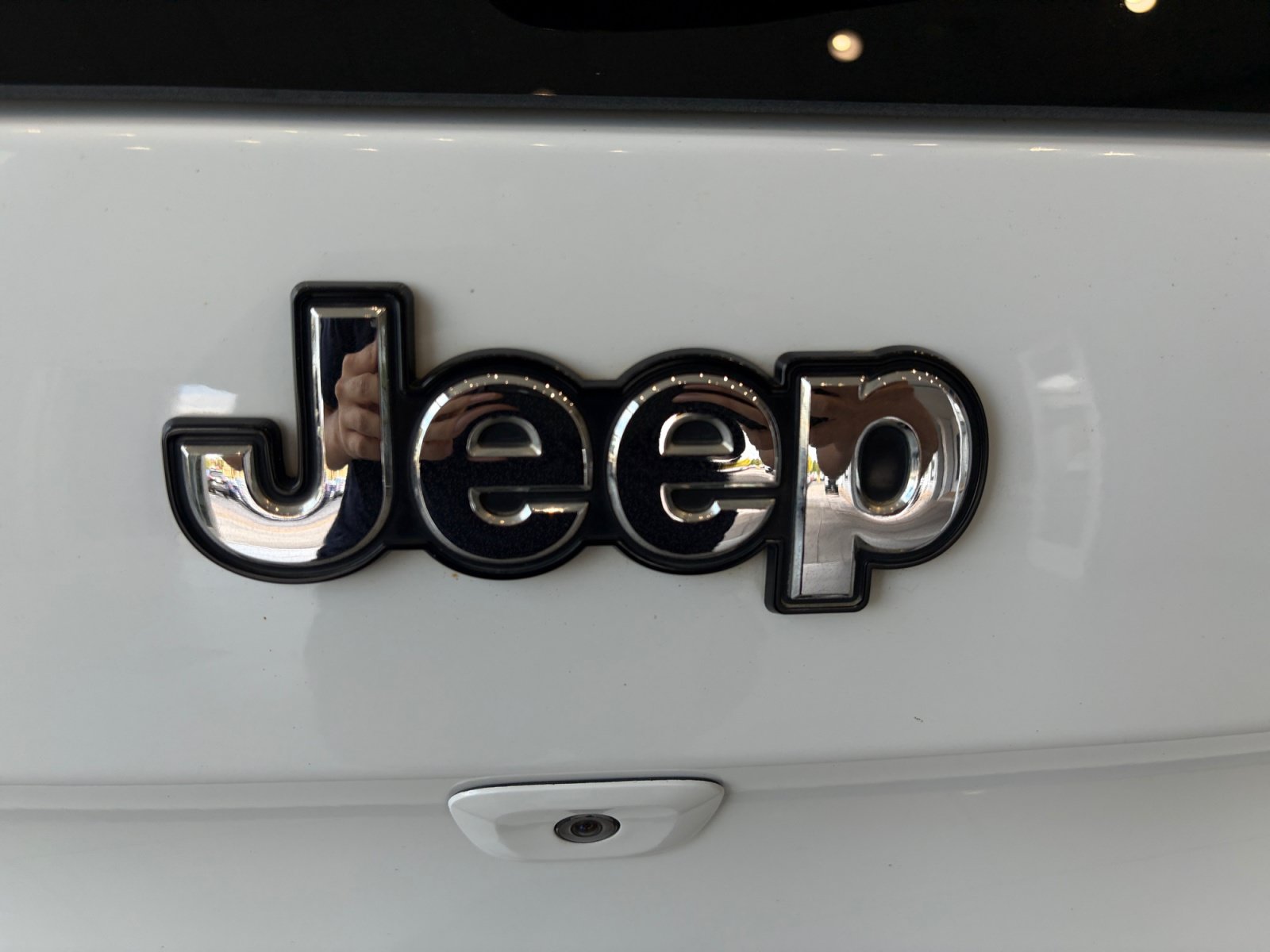 Used 2015 Jeep Cherokee Latitude FWD image 29