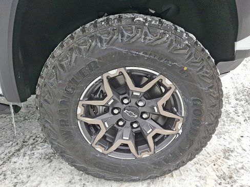 New 2026 Chevrolet Colorado ZR2 w/ Technology Package image 5