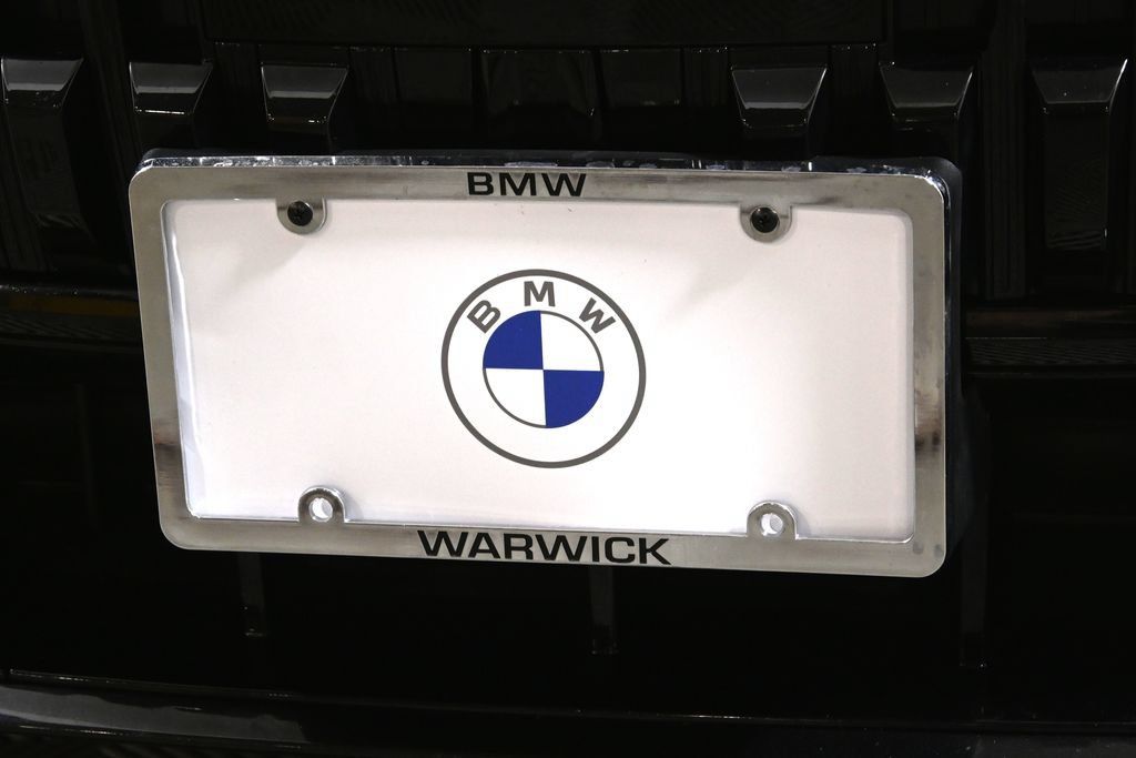 Certified 2023 BMW 760i xDrive w/ Executive Package AWD/4WD image 14
