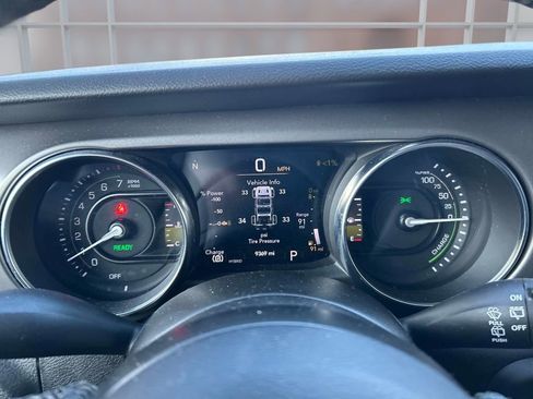 Used 2023 Jeep Wrangler Unlimited w/ Dual Top Group image 34