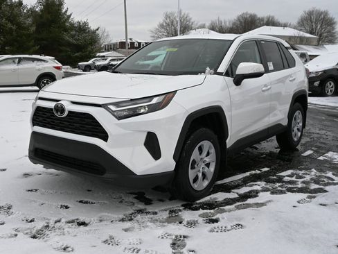 New 2025 Toyota RAV4 LE image 2