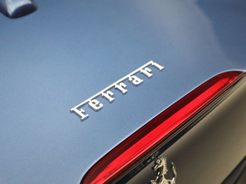 Certified 2020 Ferrari Portofino image 34