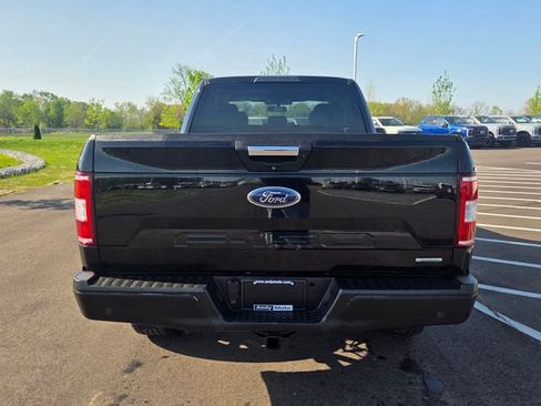 Used 2018 Ford F150 XLT w/ Equipment Group 302A Luxury AWD/4WD image 9