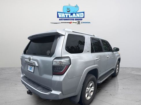 Used 2014 Toyota 4Runner SR5 RWD image 10