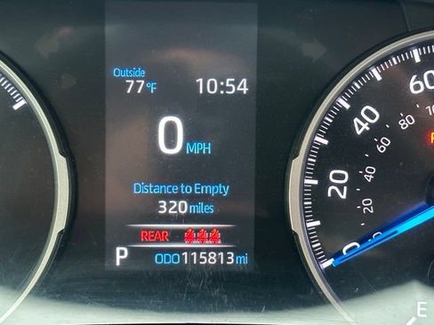 Used 2021 Toyota RAV4 LE AWD/4WD image 21