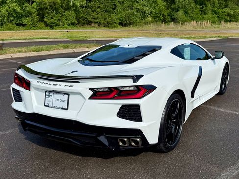 Used 2022 Chevrolet Corvette Stingray Preferred Cpe w/ 2LT RWD image 3
