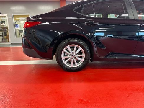Used 2025 Toyota Camry LE w/ Convenience Package AWD/4WD image 27