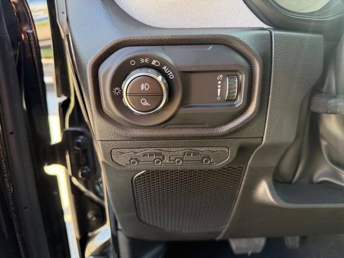 New 2026 Jeep Gladiator Sport AWD/4WD image 10