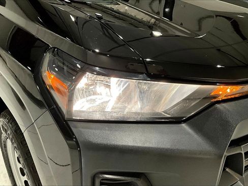 Used 2023 Chevrolet Colorado W/T image 29