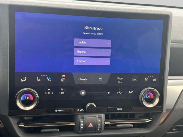 Used 2024 Lexus GX 550 w/ Accessory Package (2T) AWD/4WD image 35