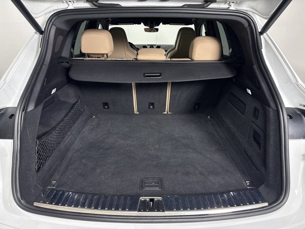 Certified 2023 Porsche Cayenne S Platinum w/ Premium Package Plus AWD/4WD image 21