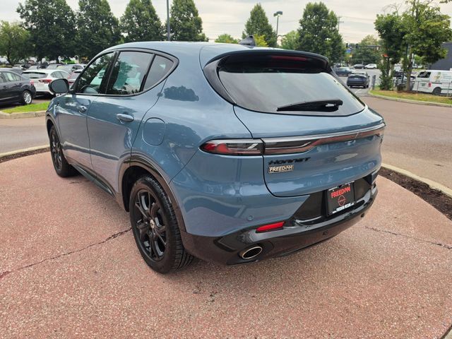 Used 2024 Dodge Hornet R/T Plus w/ R/T Blacktop Package AWD/4WD image 3