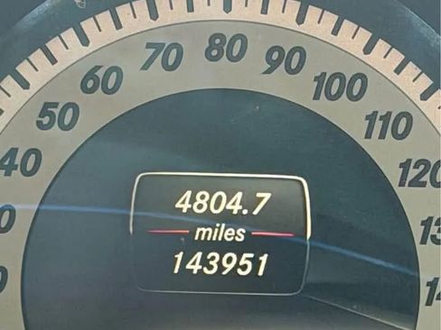 Used 2014 Mercedes-Benz E 350 Sedan image 11