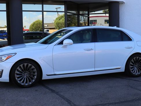 Used 2017 Genesis G90 3.3T Premium RWD image 7