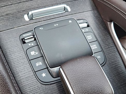 Used 2021 Mercedes-Benz GLS 450 4MATIC image 14