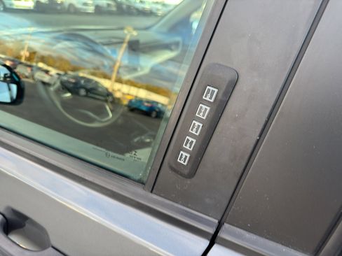 Used 2023 Ford Maverick XLT image 8