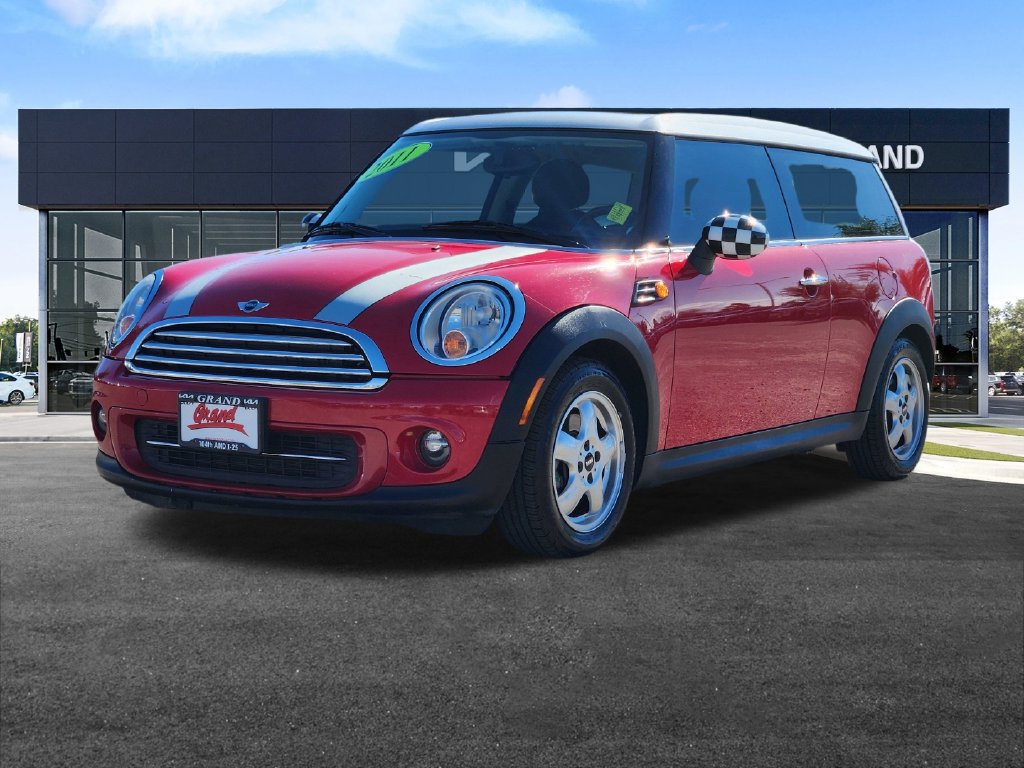 Used 2011 MINI Cooper Clubman FWD image 4
