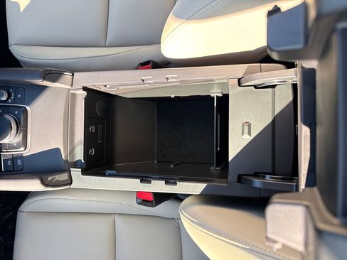 New 2026 MAZDA MAZDA3 2.5 S Sedan w/ Preferred Pkg image 26