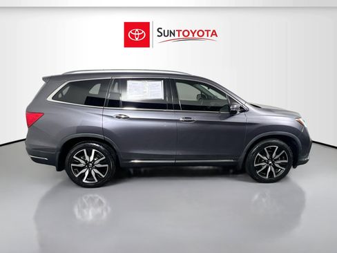 Used 2021 Honda Pilot Touring image 2