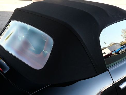 Used 2001 BMW Z8 RWD image 24