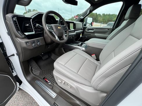 New 2026 Chevrolet Silverado 2500 LTZ w/ LTZ Convenience Package image 20