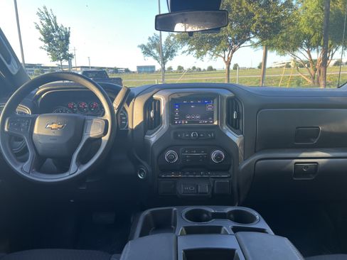 Used 2022 Chevrolet Silverado 1500 Custom RWD image 24